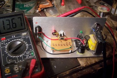 Temperature compensated battery maintainer