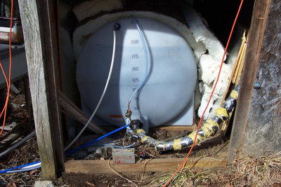 Cistern, overflow/sensor and valves.