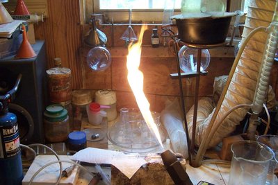 No oxygen, center burner only fed gas